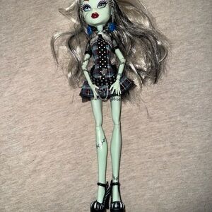 Monster High Frankie Stein Doll with Original Fashion